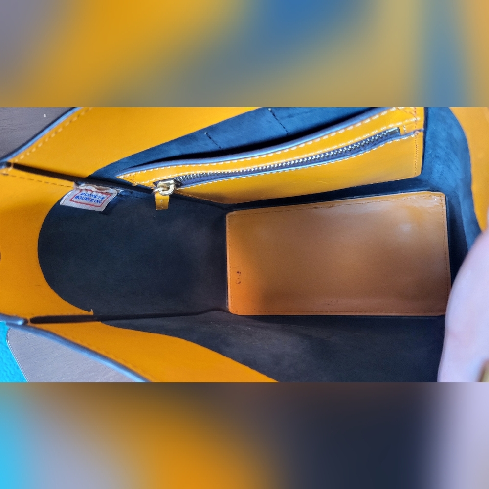 Dooney & Bourke Emerson Bucket Hobo Shoulder Bag Black Leather EUC - Picture 11 of 15
